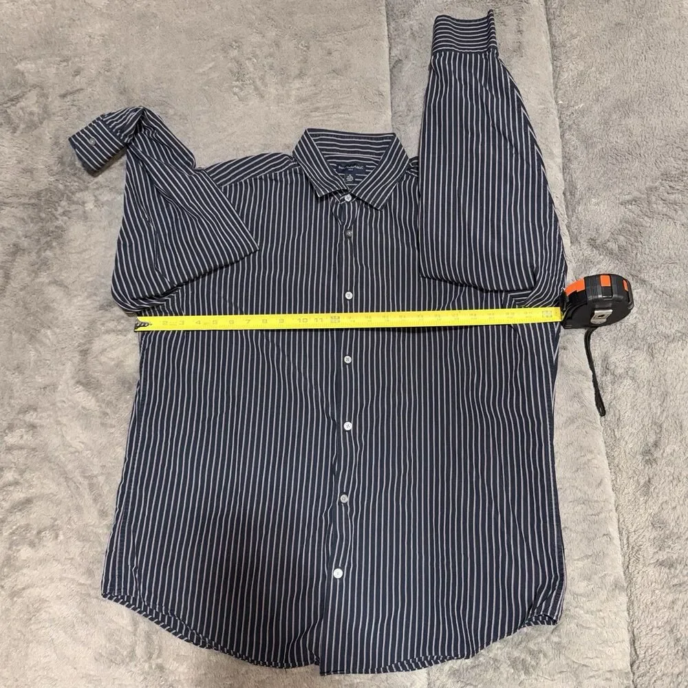 Banana Republic Dress Shirt Mens XL Navy Stripe Non-Iron